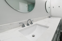 Beautiful-Contemporary-Bathroom-in-Vienna-08