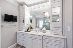 Elegant-Master-Bath-with-all-the-Bells-and-Whistles-11