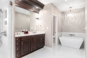 kanianthra-owners-bathroom-in-ashburn-2